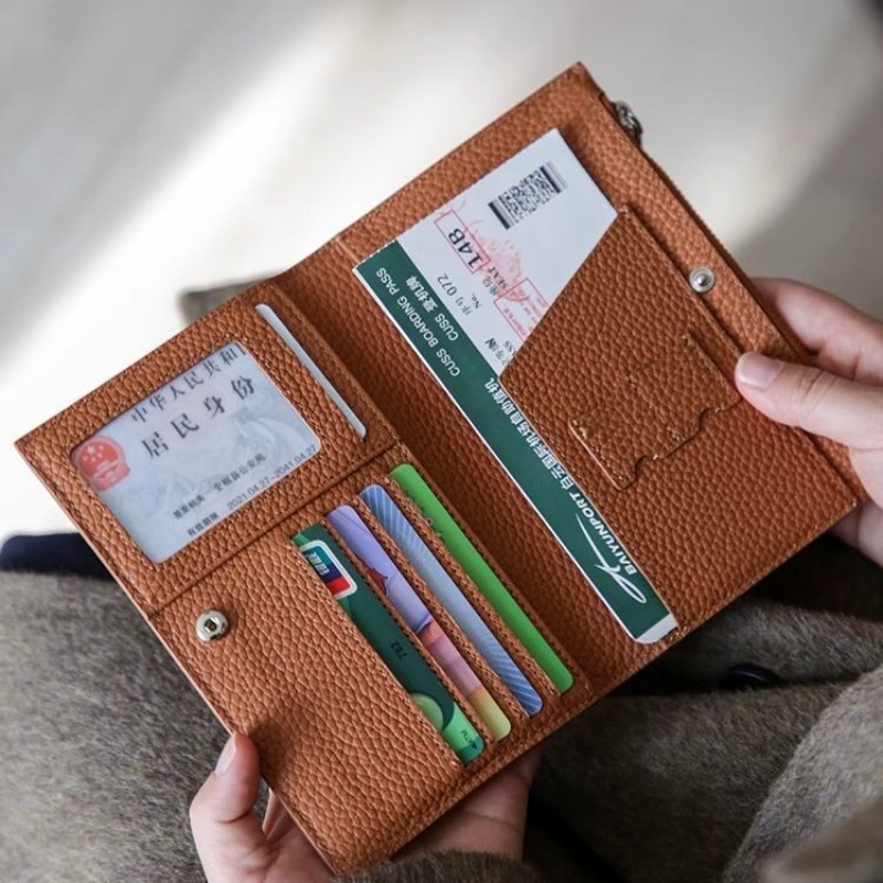 Leather Passport Holder Covers - Board Game Book recension och pris