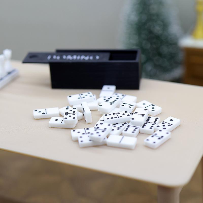 1 Set 1:12 Dollhouse Accessori - Board Game Monopoli recension och pris