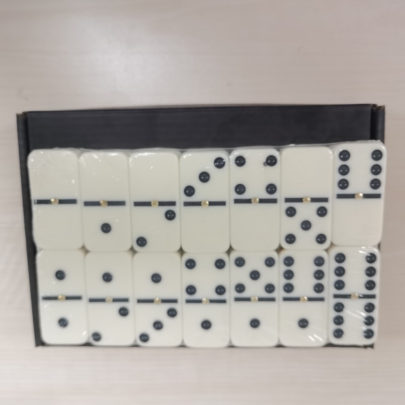 28 Pieces of Melamine Dominoes - Board Game Monopoli recension och pris